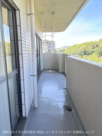 【バルコニー】