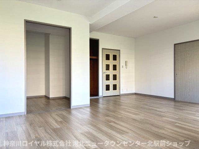 【居間・リビング】