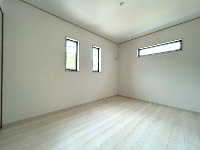 新築戸建　長野市上松2丁目　全2棟の洋室