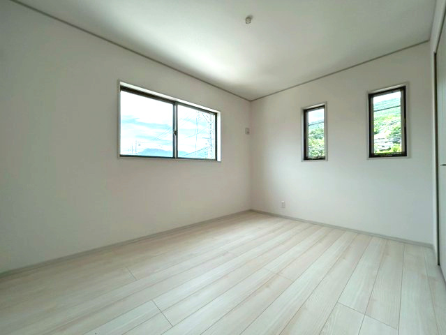 新築戸建　長野市上松2丁目　全2棟の洋室