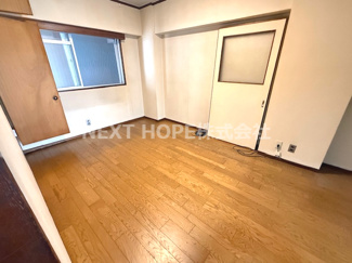 【洋室】 | 灘ビラー | 2階洋室約7.5帖です♪いつでもご覧いただけます！お気軽にネクストホープ不動産販売までお問い合わせを！！