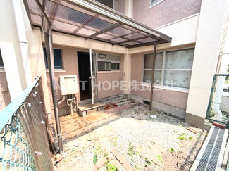 【庭】 | 灘ビラー | 専用庭付きです♪日当たり良好です！！ガーデニングや小さなお子様の遊びスペースとしても良いですね(^^)屋根付きです！！