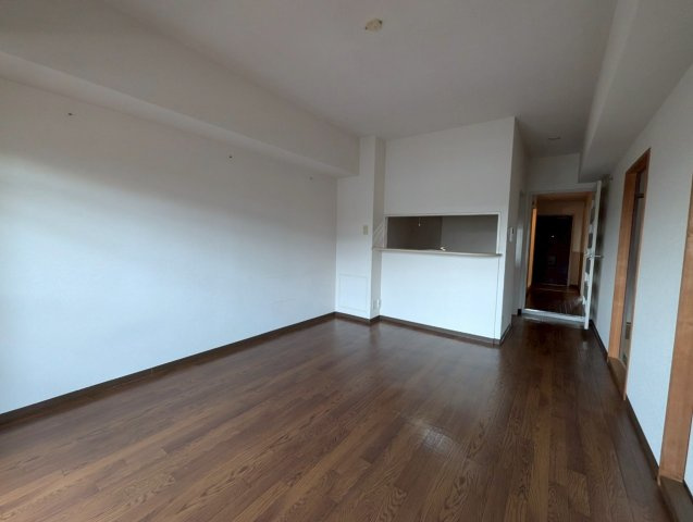 サニーサイド曽根の居間・リビング