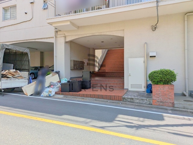 【エントランス】 | 成増シティハウス | 周辺の教育施設も徒歩１０分圏内に充実の子育てしやすいエリア