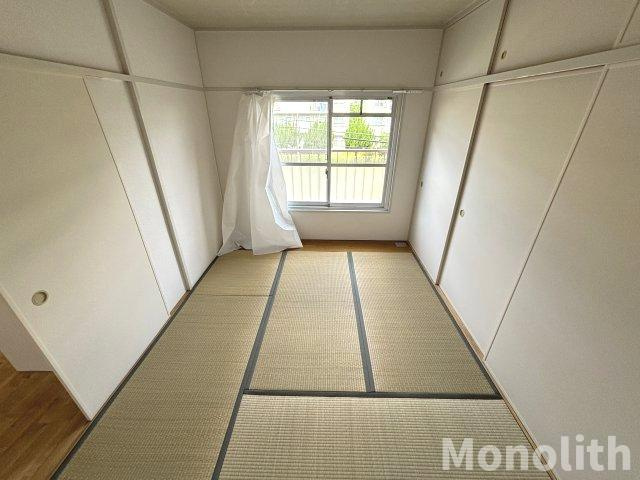 鶴山台31号棟の和室