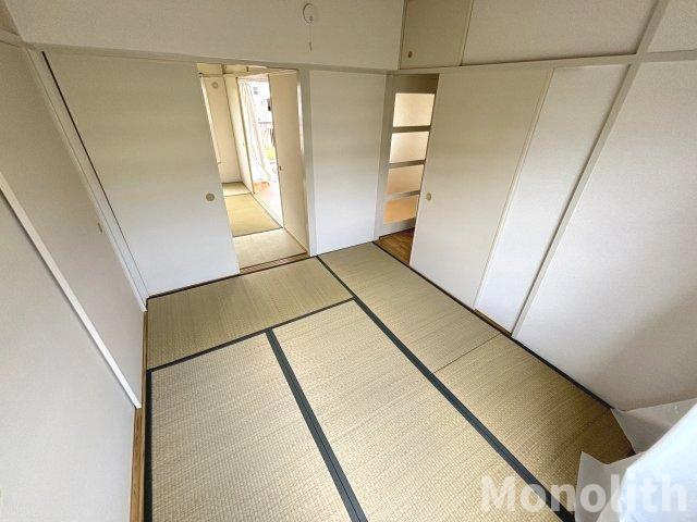 鶴山台31号棟の和室