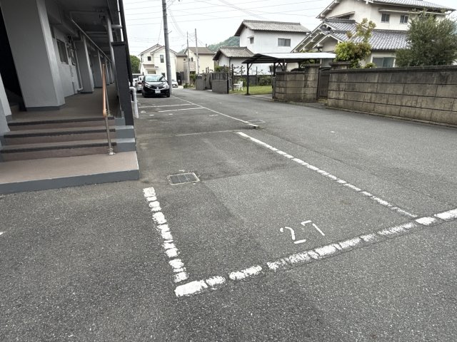 リノグランベル姫路の駐車場