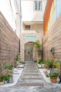 【外観】 | 駅近。徒歩４分！
梅田や日本橋、京都へも好アクセス♪