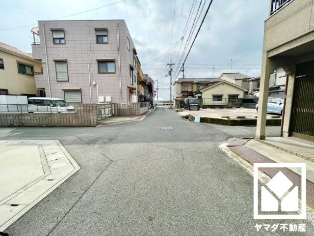 宇治市小倉町新田島の前面道路含む現地写真