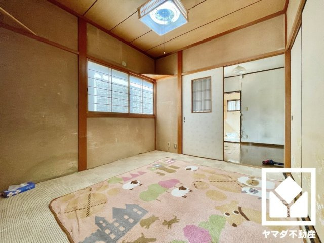 宇治市小倉町新田島の居間・リビング