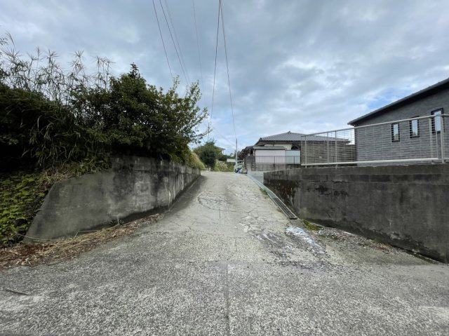 鹿児島市吉野町　土地の前面道路含む現地写真