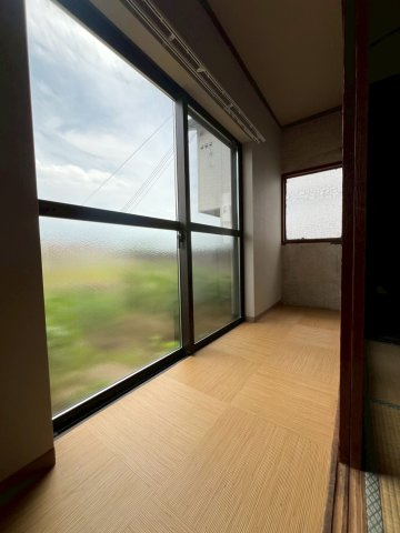 東朝霧丘戸建の内装