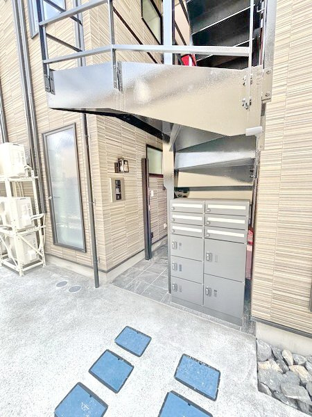 板橋区中台１丁目のアパートのエントランス