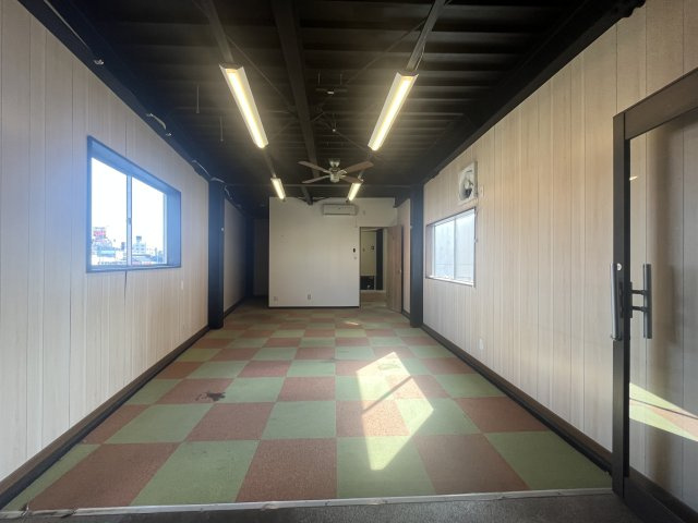 【内装】 | 八阪倉庫店舗