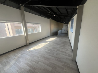 【内装】 | 八阪倉庫店舗