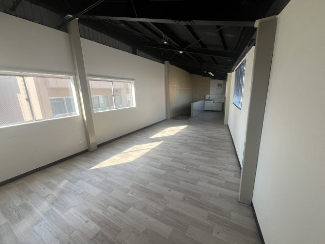 【内装】 | 八阪倉庫店舗