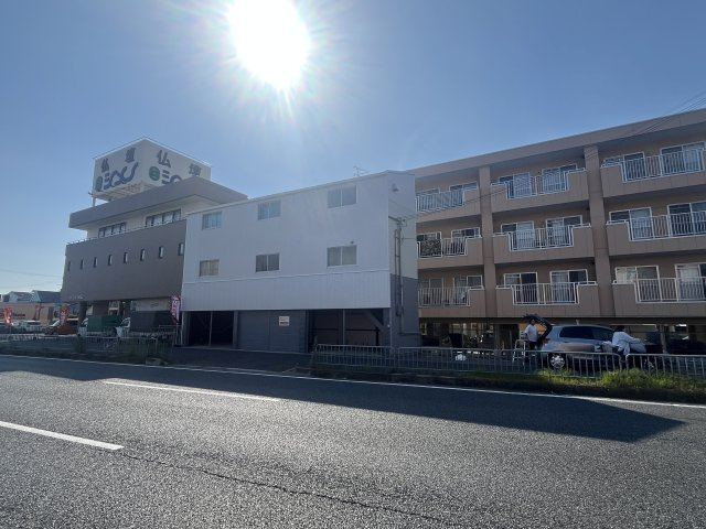 【外観】 | 八阪倉庫店舗
