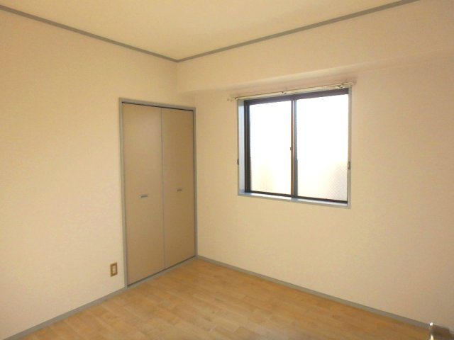 SUN　FORE甲子園の洋室|使い勝手のいい洋室です