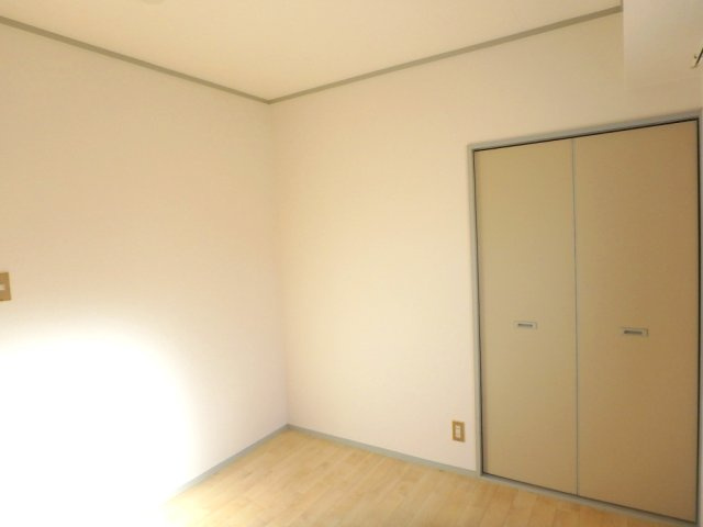 SUN　FORE甲子園の洋室|個人の部屋や寝室として使える洋室です