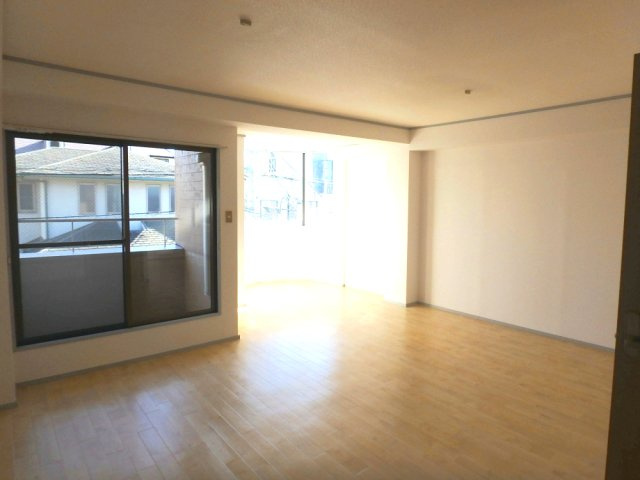 SUN　FORE甲子園の居間・リビング|おしゃれな居間です