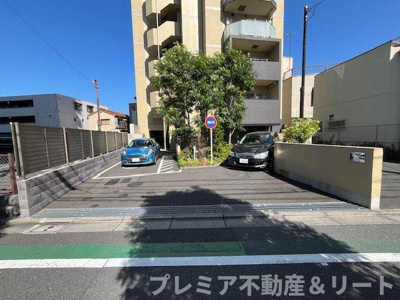 【駐車場】 | ザ・レジデンス三ノ輪