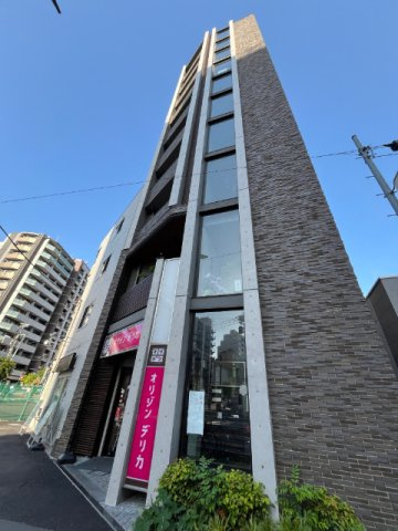 新宿区市谷柳町の賃貸マンションの外観
