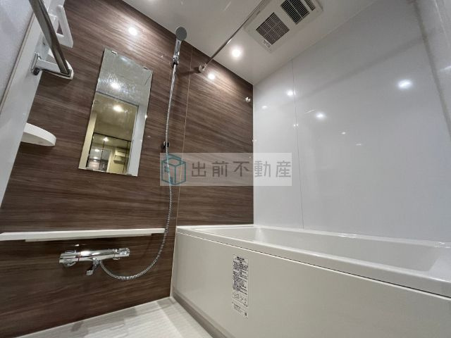 新宿区市谷柳町の賃貸マンションの浴室