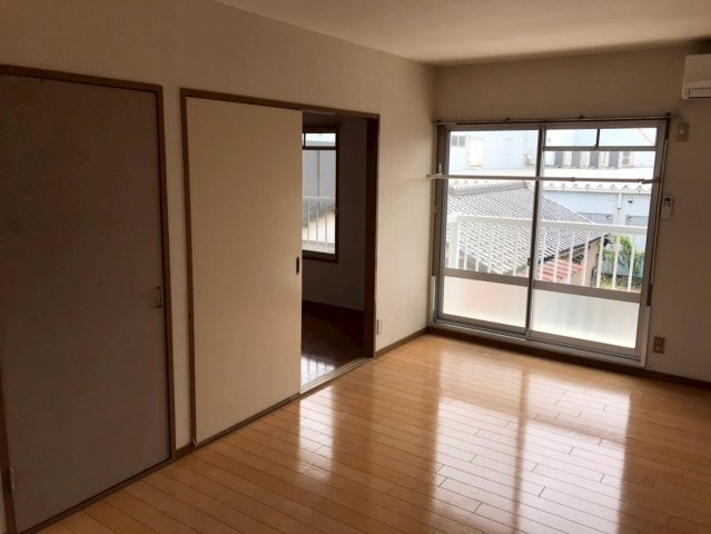 メゾン・コムの居間・リビング