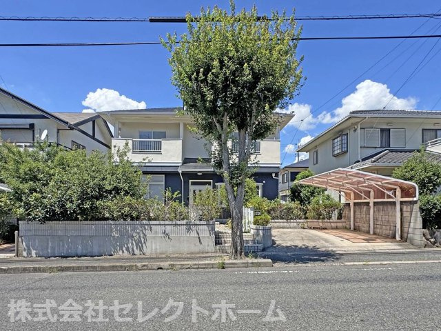 中古再生住宅：笠岡市大井南の外観|★先着順販売受付開始！
中古再生住宅：笠岡市大井南
◎リフォーム済みの「中古再生住宅」！
◎安心を支える第三者機関も含めた検査を実施！
◎大井小学校徒歩23分
◎山陽自動車道 笠岡ICすぐ