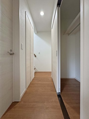 中古再生住宅：笠岡市大井南の収納|1階に大容量のファミリークローゼット