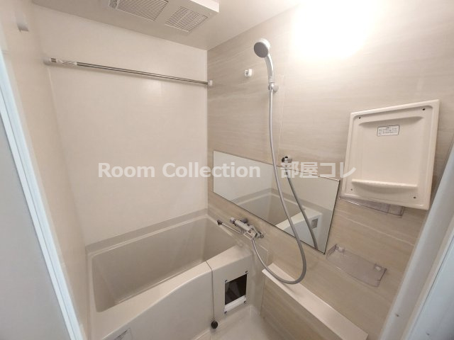 プレサンス太閤通駅前デュプルの浴室|同シリーズイメージ写真
反転や色違い現況と異なる場合現況優先