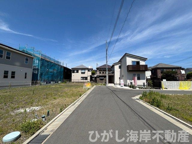 平塚市菫平　売地　全7区画の前面道路含む現地写真|現地外観