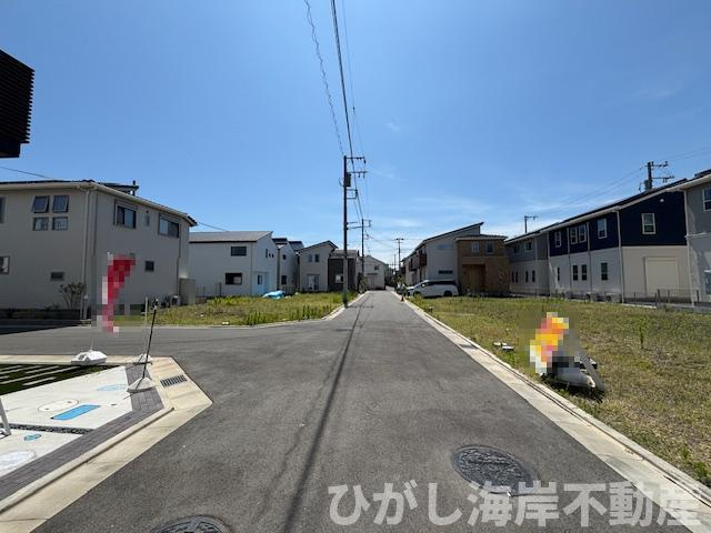 平塚市菫平　売地　全7区画の前面道路含む現地写真|現地外観