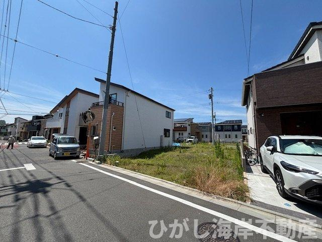 平塚市菫平　売地　全7区画の前面道路含む現地写真|現地外観