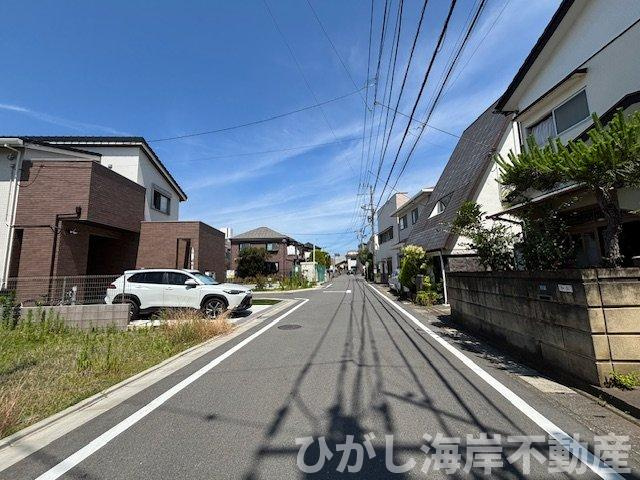 平塚市菫平　売地　全7区画の前面道路含む現地写真|現地外観