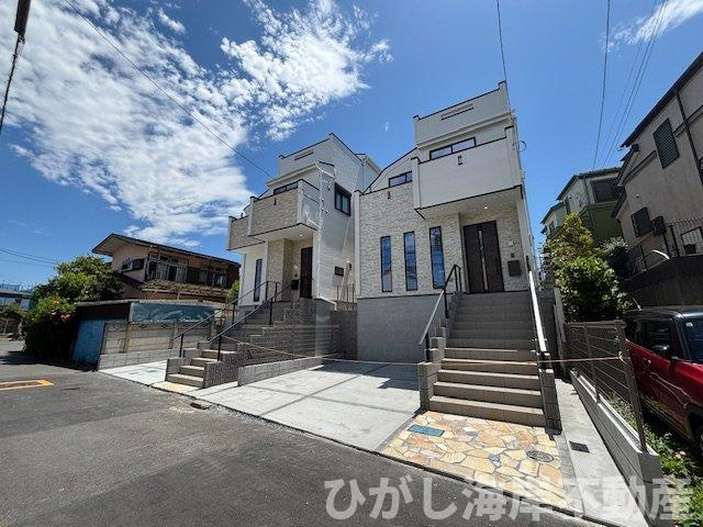 藤沢市辻堂５丁目　新築戸建　全２棟の前面道路含む現地写真|現地外観