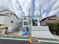 ～　こだわりの間取の新築戸建　～　鴨居２丁目　新築戸建　全１棟の画像