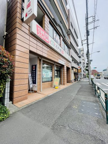 富栄ビルの外観
