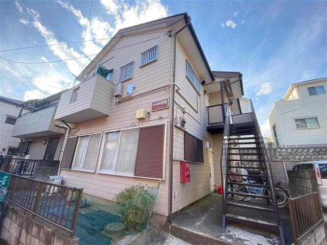 コーポメグミの外観