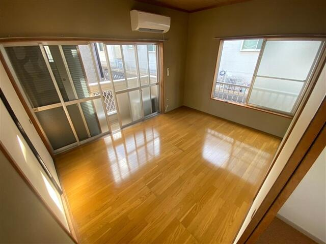 コーポメグミの居間・リビング