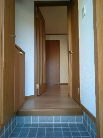 ＭｅｒｕＲｏｓｅ　Ⅱの玄関