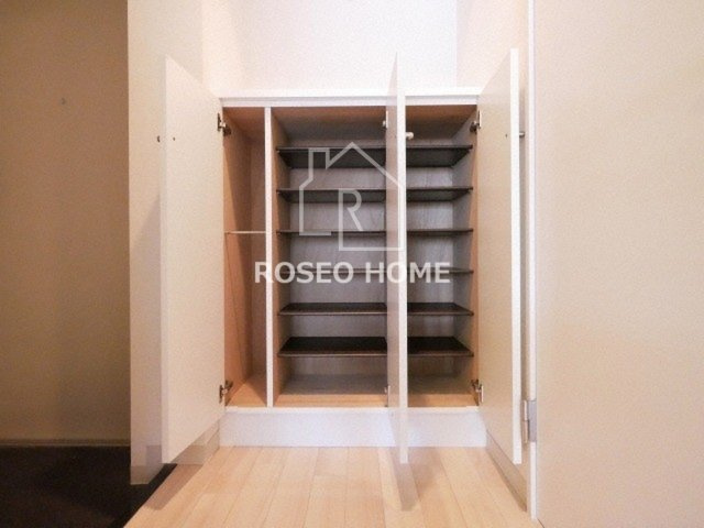 ティ ベルデの玄関|同マンション別部屋：参考写真