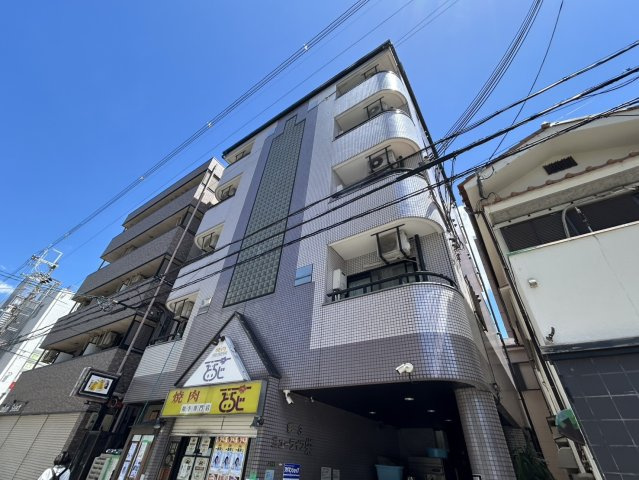 第3ニューライフ栄の外観
