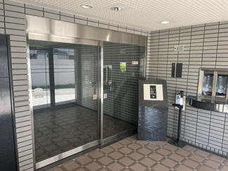 【エントランス】