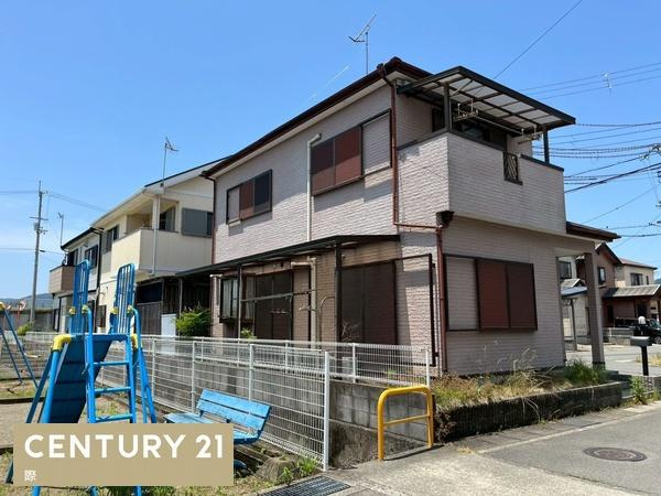 岩出市吉田　中古戸建の前面道路含む現地写真