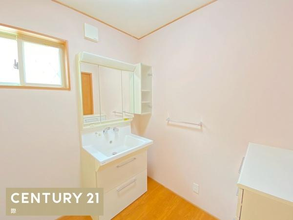 橋本市あやの台1丁目　中古戸建の独立洗面台