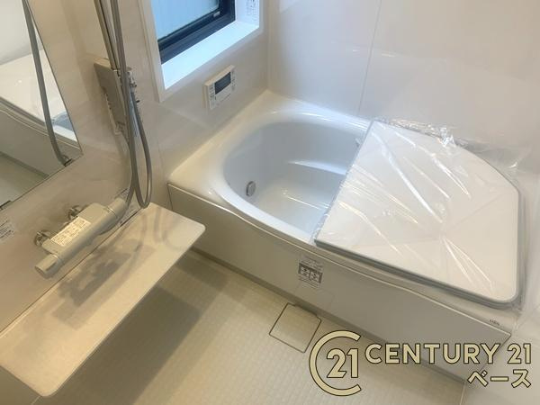 北葛城郡広陵町馬見南４丁目　一戸建の浴室|■現地撮影写真■ゆったりしたサイズの浴室！