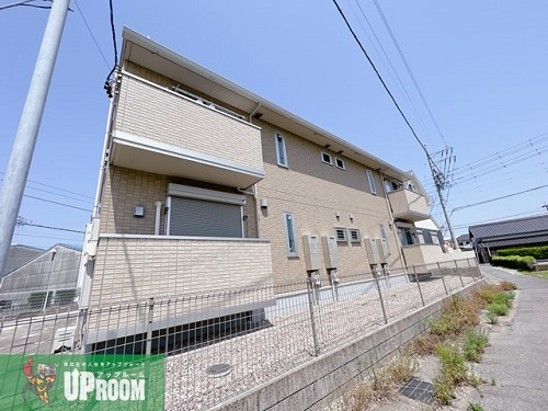 春日井市西屋町字西屋敷のアパートの外観