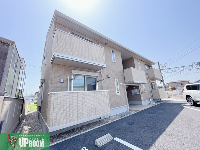 春日井市西屋町字西屋敷のアパートの外観