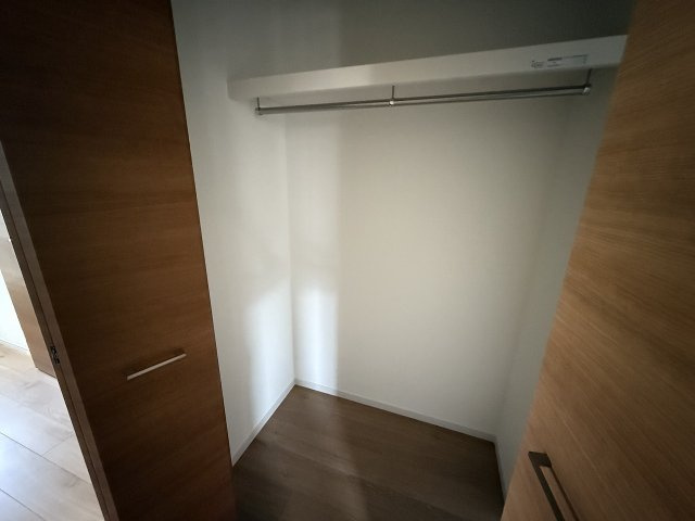 板持　新築戸建の収納|洋室5.7帖のクローゼット